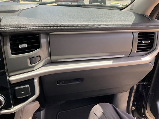 Certified 2024 Ford Expedition XLT RWD image 21