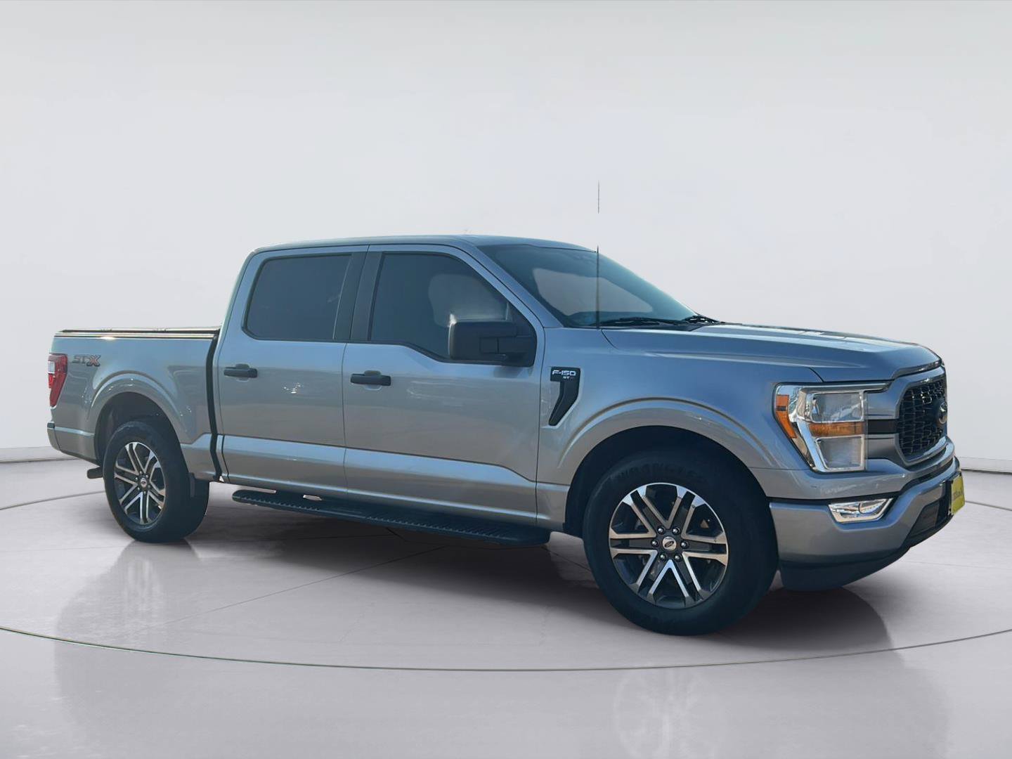 Certified 2022 Ford F150 XL w/ STX Appearance Package RWD image 3