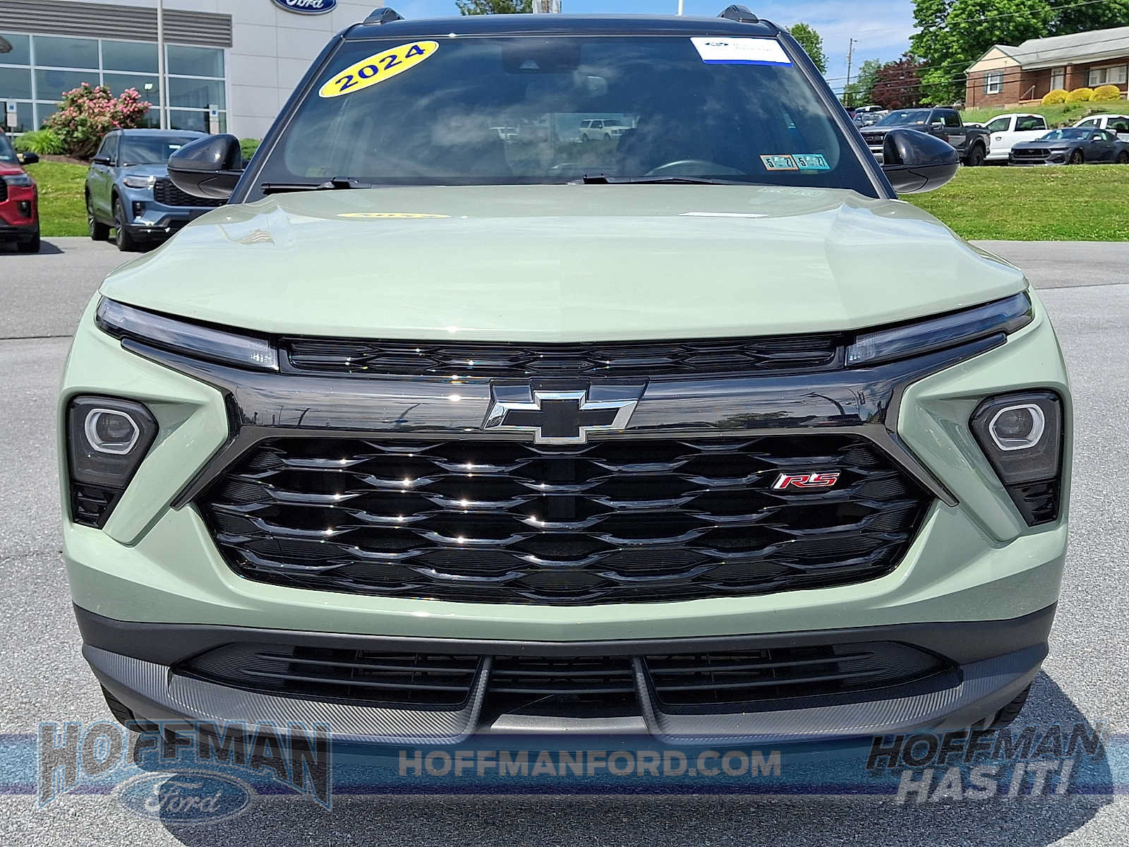 Used 2024 Chevrolet TrailBlazer RS w/ Driver Confidence Package AWD/4WD image 2