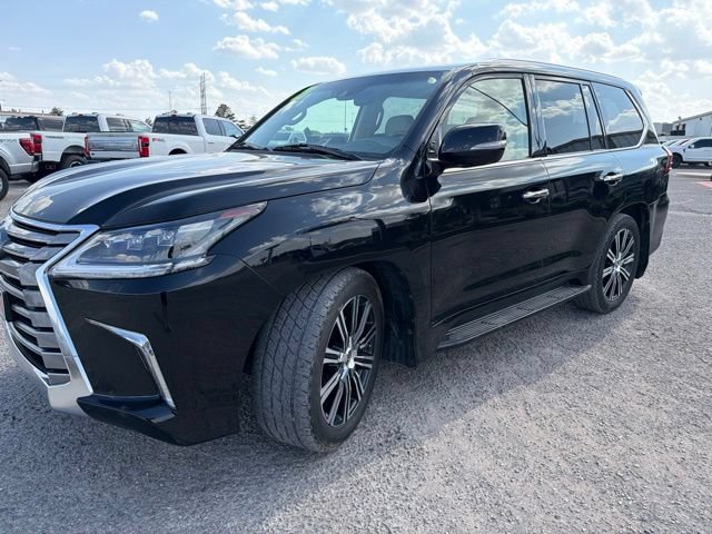 Used 2021 Lexus LX 570 4WD w/ Luxury Package image 3