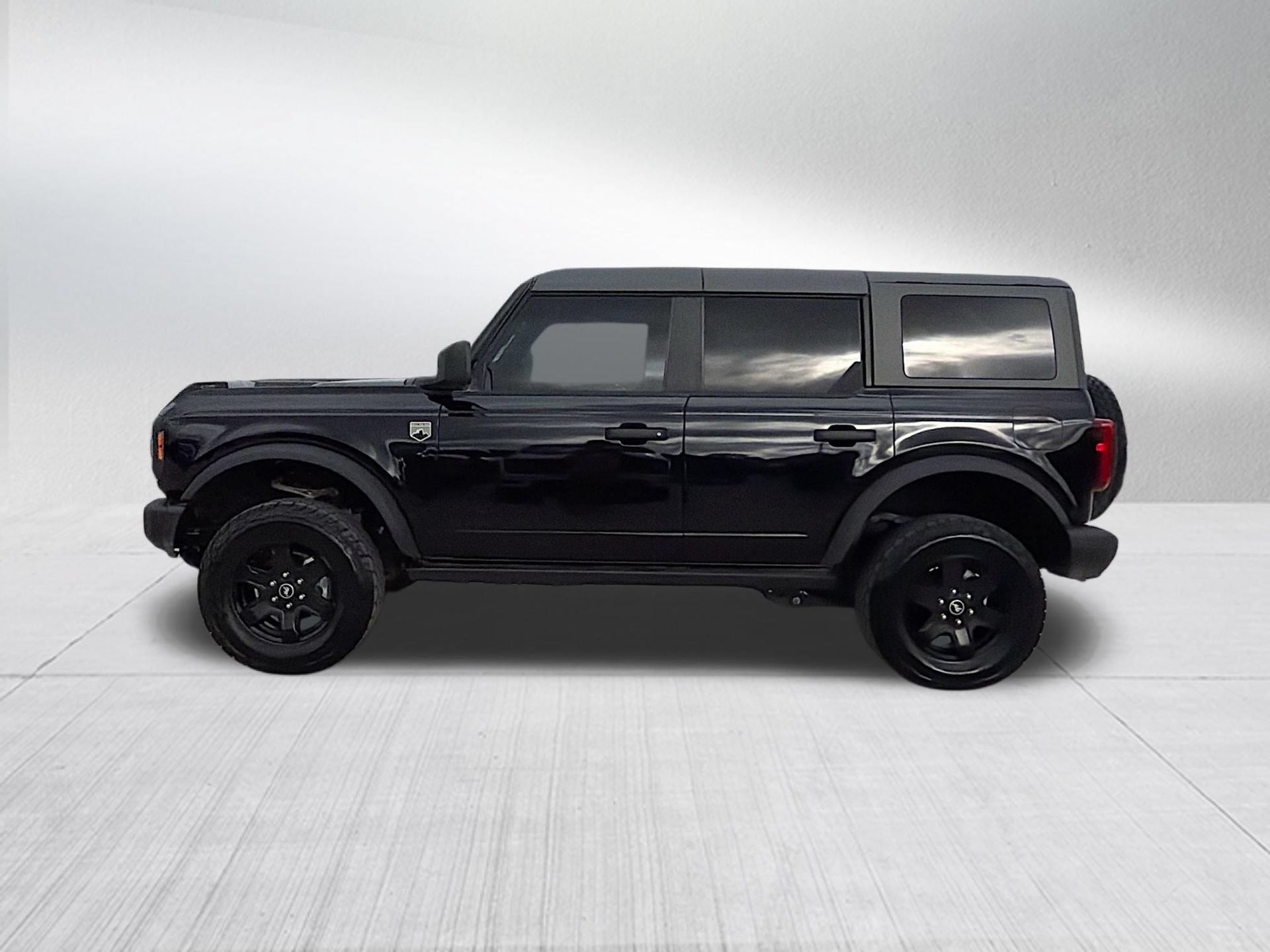 Certified 2025 Ford Bronco Big Bend w/ Black Diamond Package AWD/4WD image 11