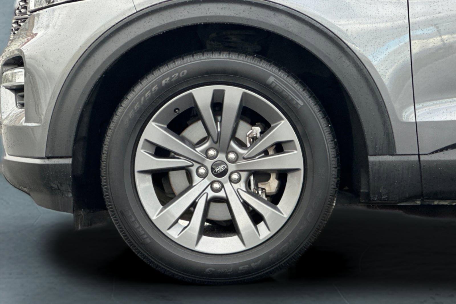 Certified 2021 Ford Explorer XLT w/ Equipment Group 202A image 32