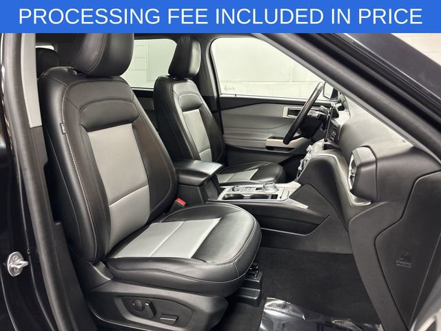 Certified 2023 Ford Explorer XLT w/ Equipment Group 202A AWD/4WD image 16