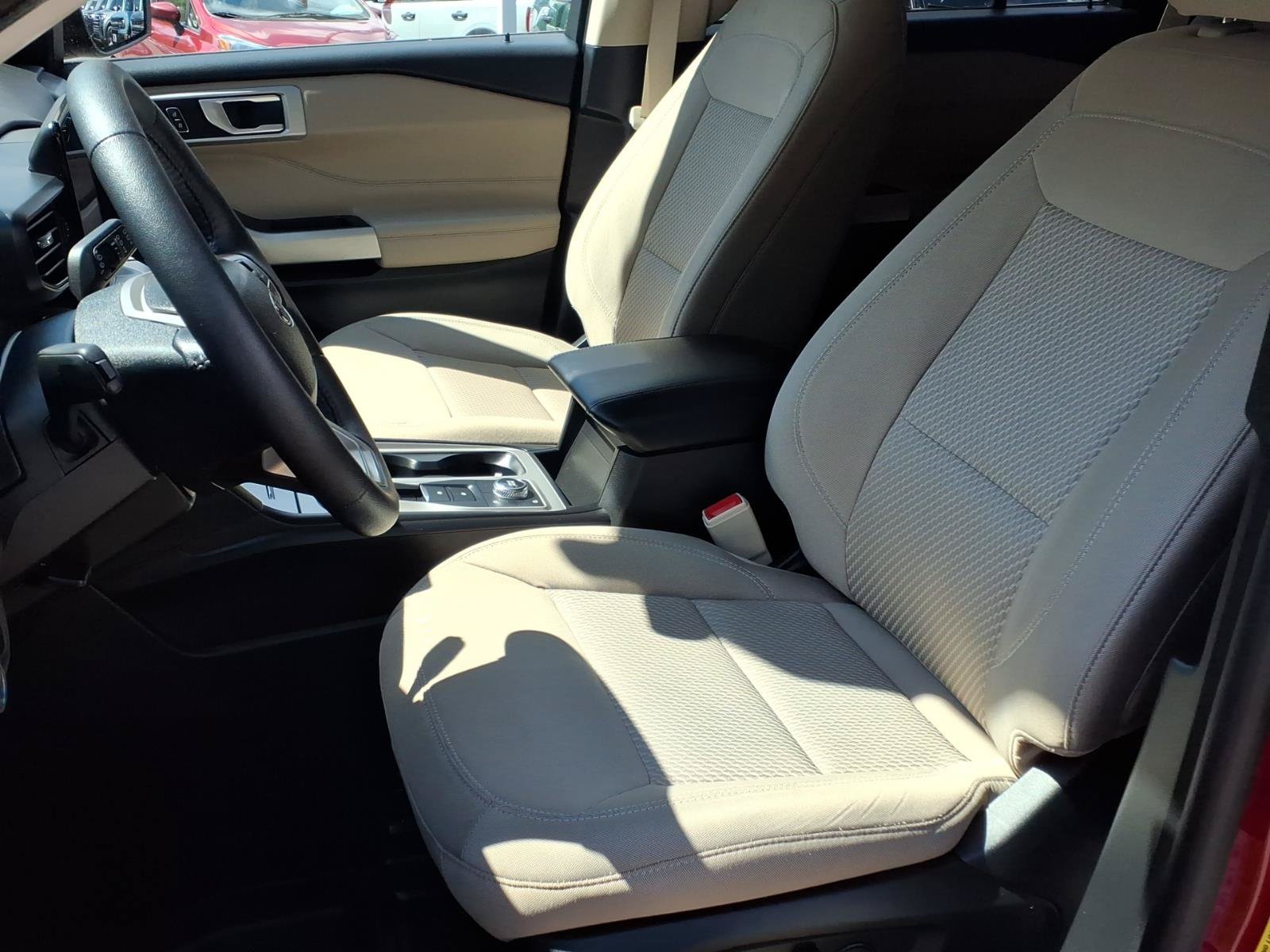 Certified 2024 Ford Explorer XLT AWD/4WD image 20