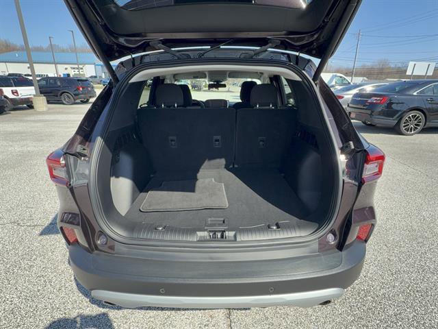 Certified 2023 Ford Escape Active w/ Tech Pack #1 image 9