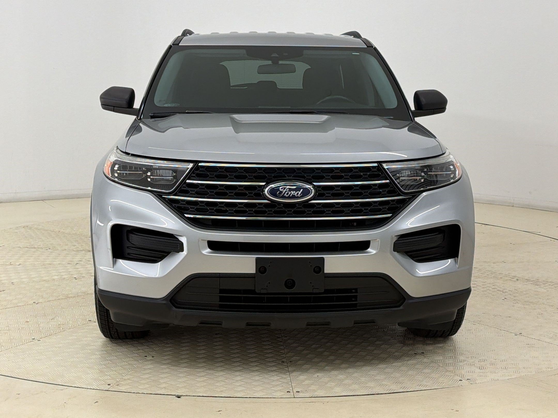 Certified 2021 Ford Explorer XLT w/ Class III Trailer Tow Package AWD/4WD image 6