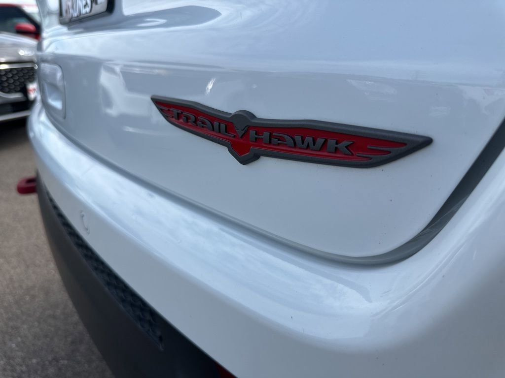 Used 2024 Jeep Compass Trailhawk image 9