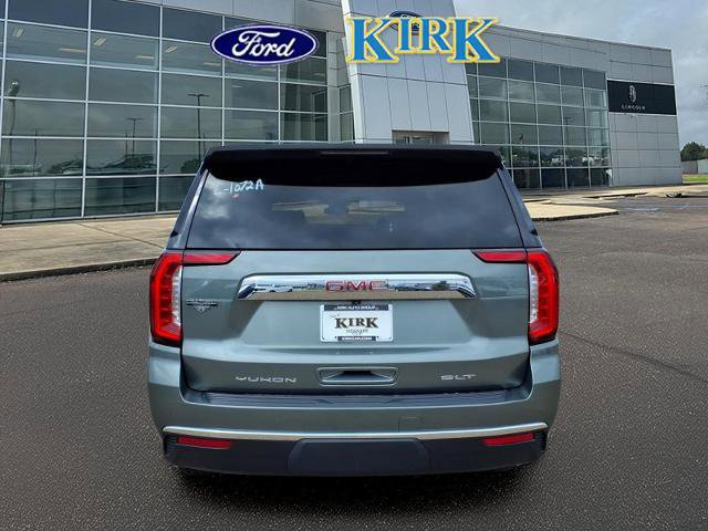 Used 2024 GMC Yukon XL SLT w/ SLT Premium Package image 4