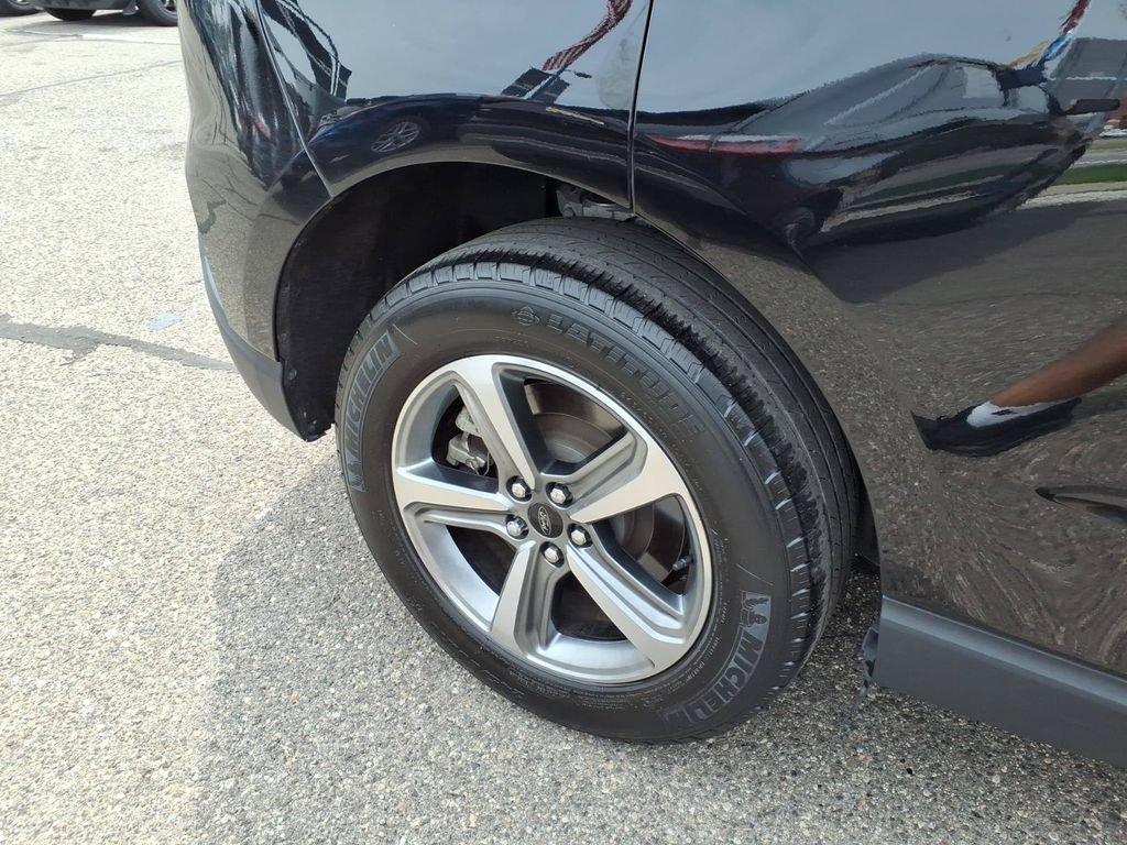 Certified 2023 Ford Edge SEL w/ Convenience Package AWD/4WD image 5