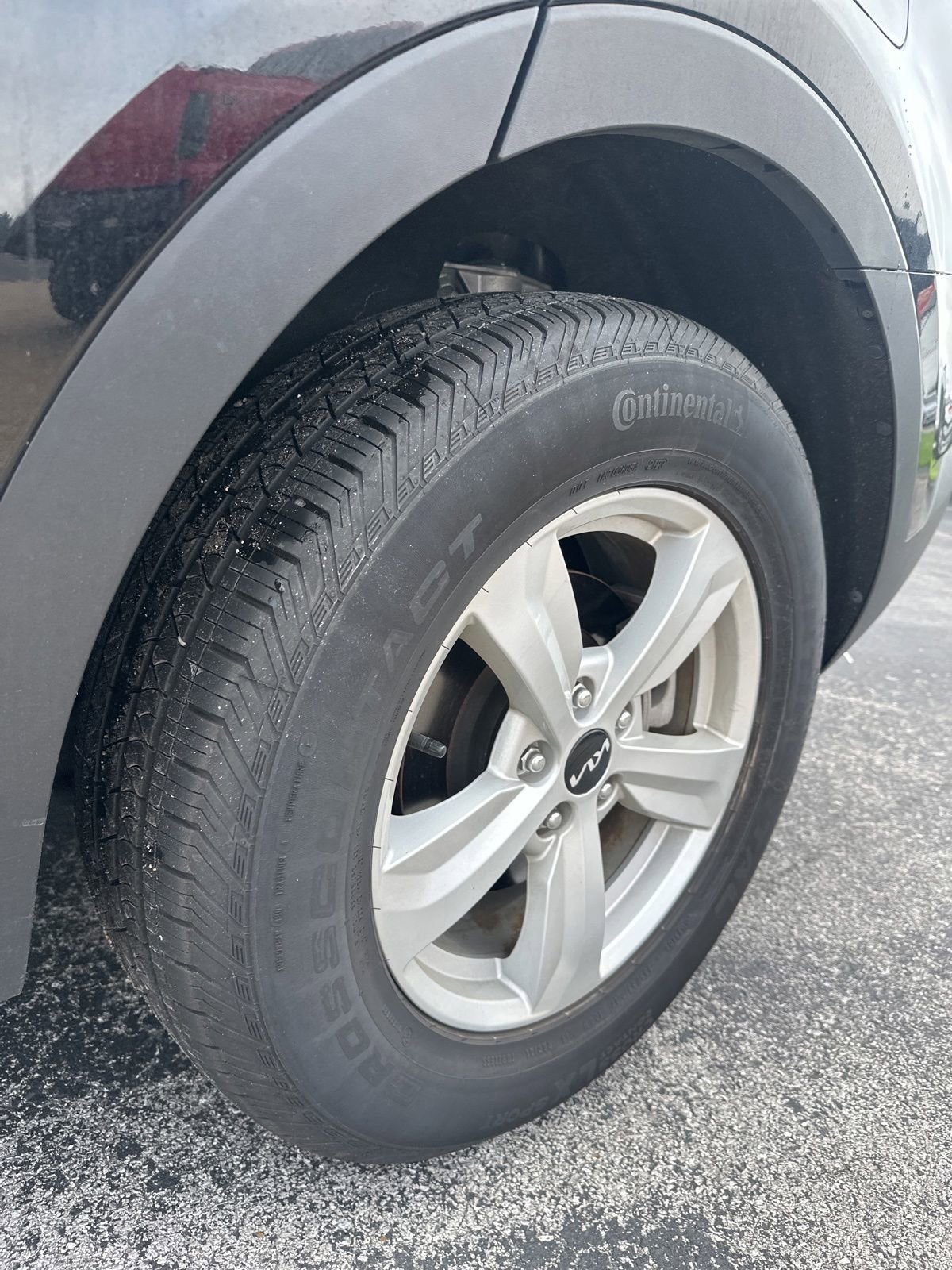 Used 2023 Kia Sorento LX FWD image 5