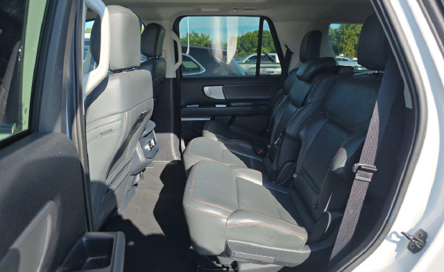 Certified 2025 Ford Expedition Active AWD/4WD image 14