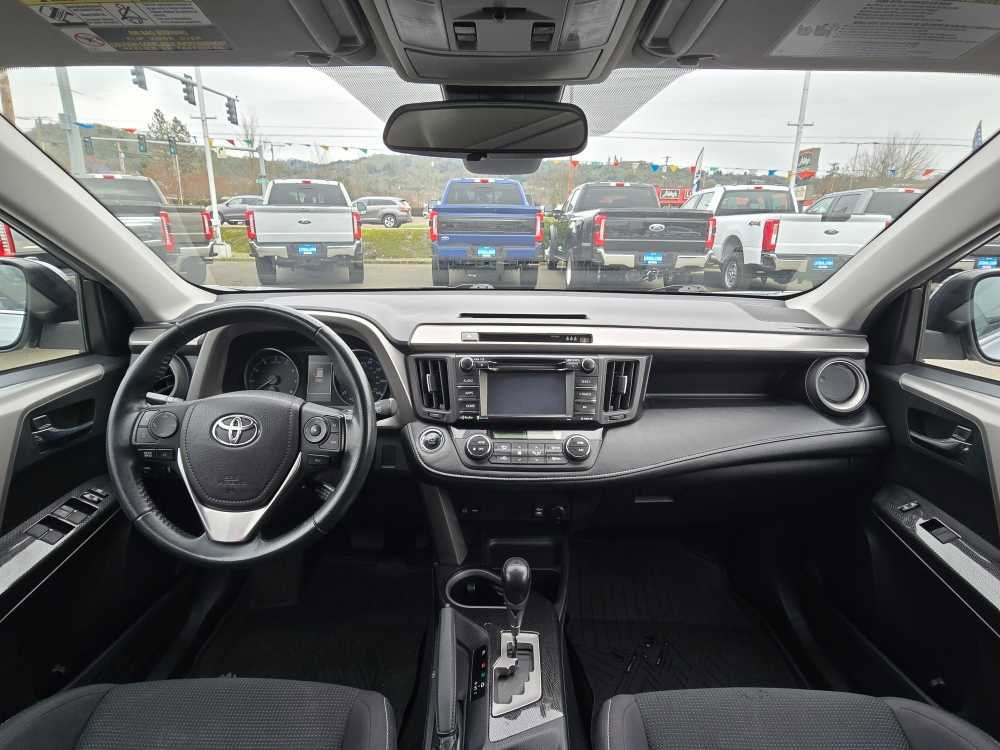 Used 2018 Toyota RAV4 Adventure image 15