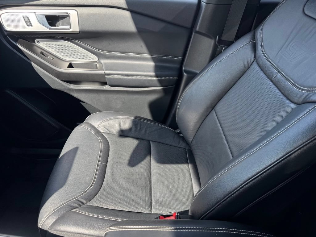 Certified 2020 Ford Explorer ST w/ Premium Technology Package AWD/4WD image 30