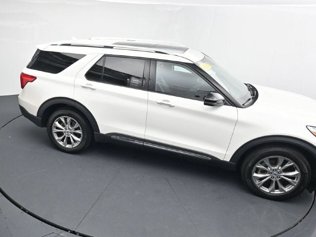 Certified 2023 Ford Explorer Limited w/ Limited Technology Package AWD/4WD image 35