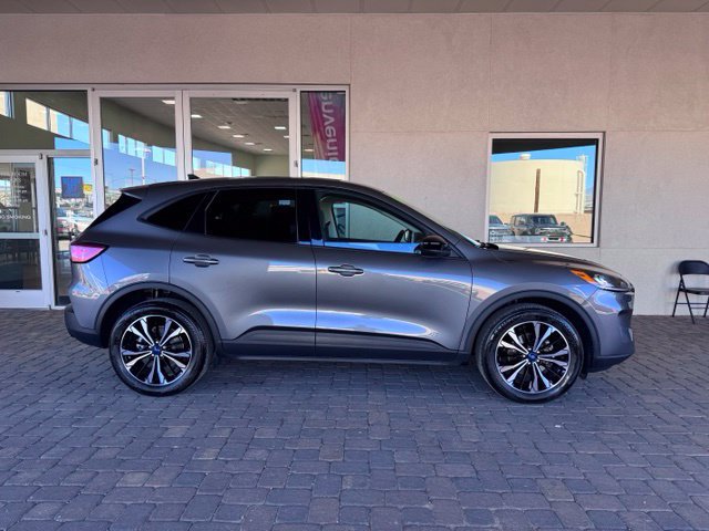 Certified 2022 Ford Escape SE w/ SE Sport Appearance Package AWD/4WD image 6
