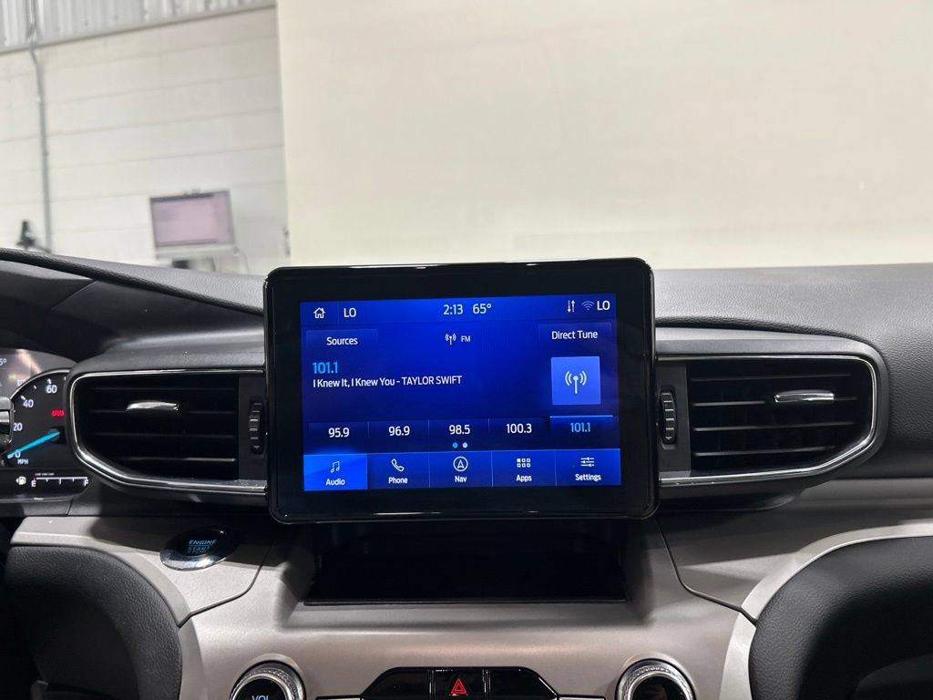 Certified 2022 Ford Explorer XLT w/ Equipment Group 202A AWD/4WD image 18