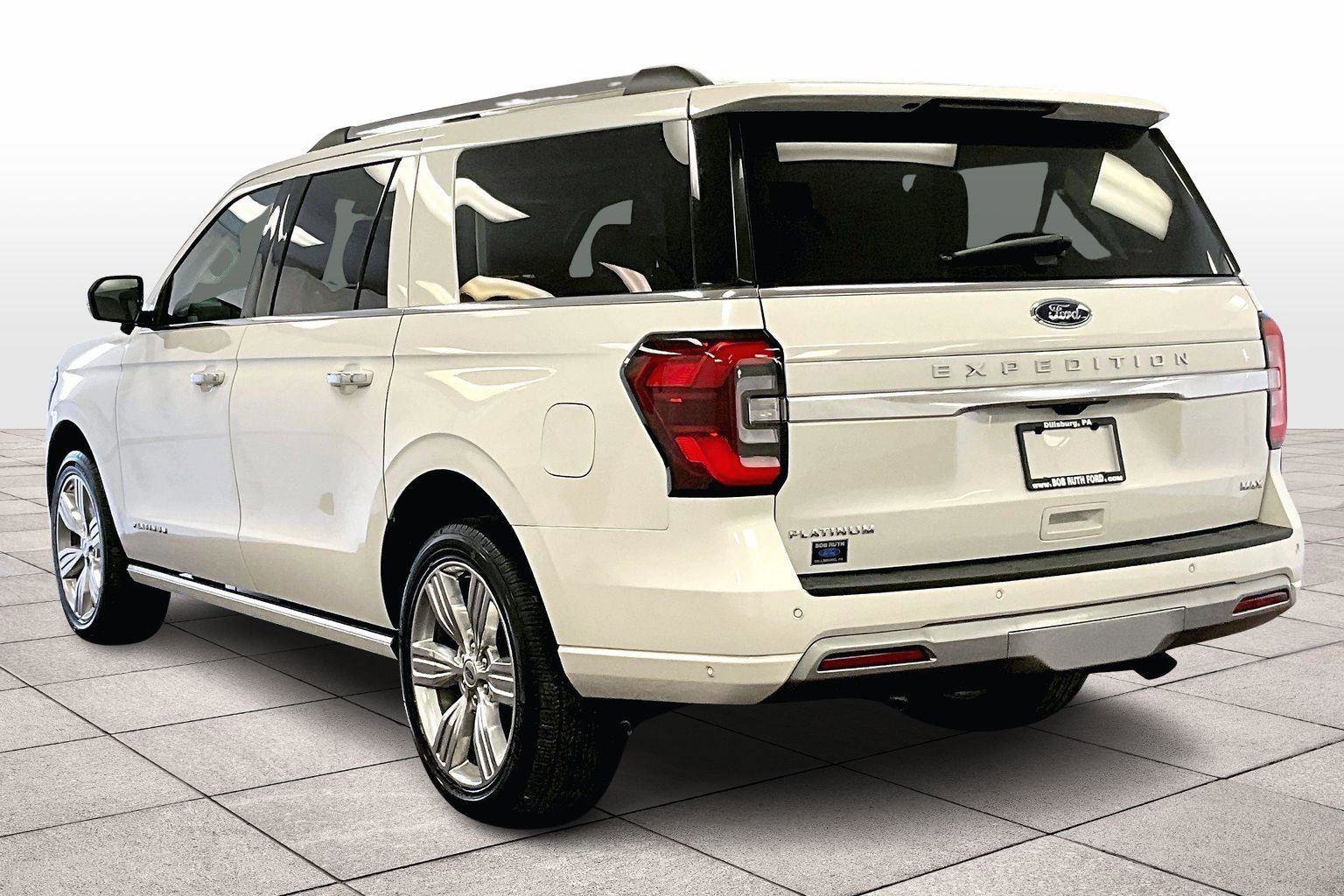 Certified 2024 Ford Expedition Max Platinum image 4