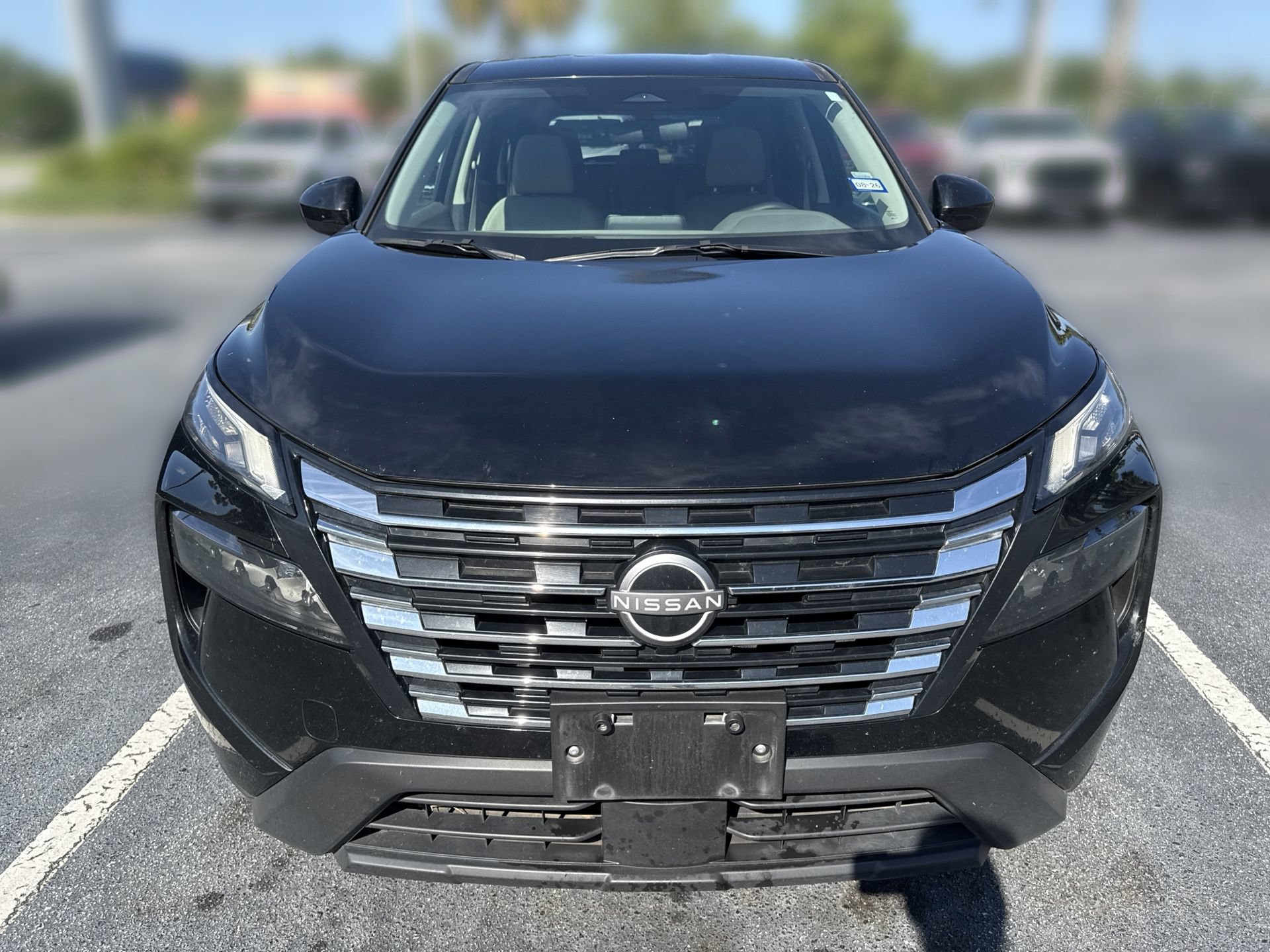 Used 2025 Nissan Rogue SV FWD image 10