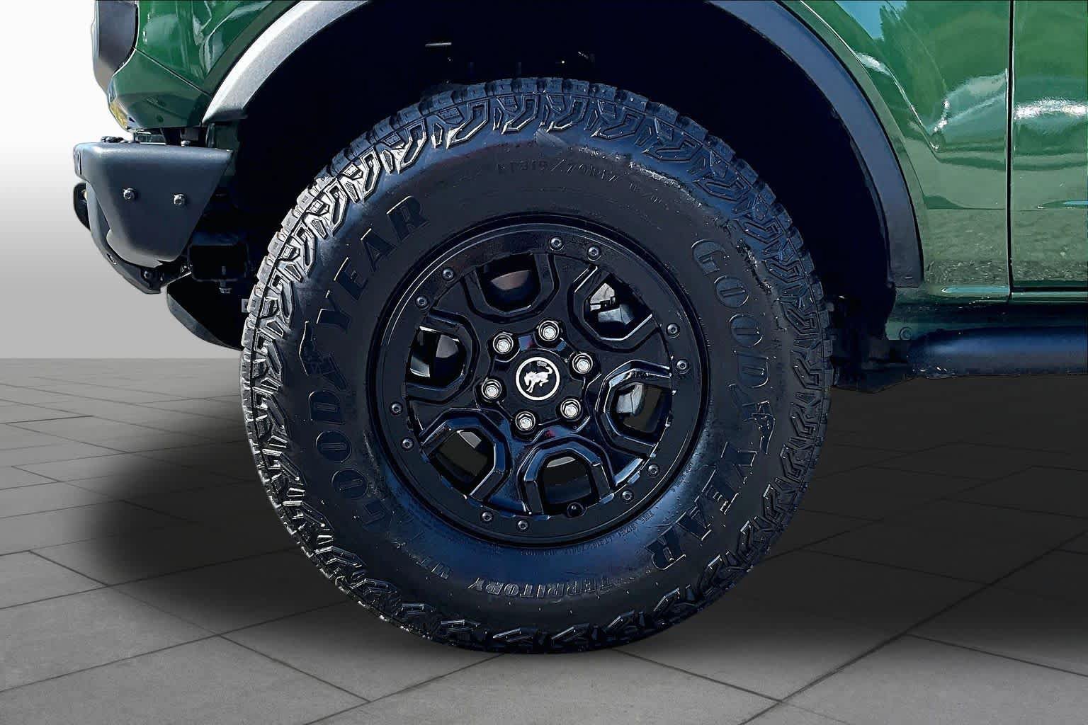 Certified 2024 Ford Bronco Wildtrak AWD/4WD image 11