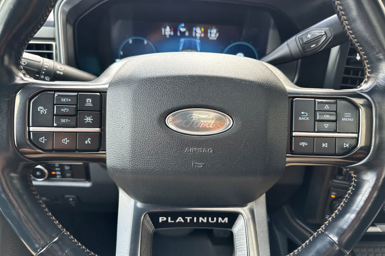 Certified 2023 Ford F350 Platinum AWD/4WD image 23