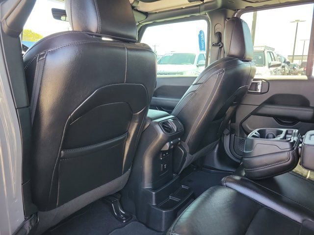 Used 2021 Jeep Wrangler Unlimited Sahara image 12