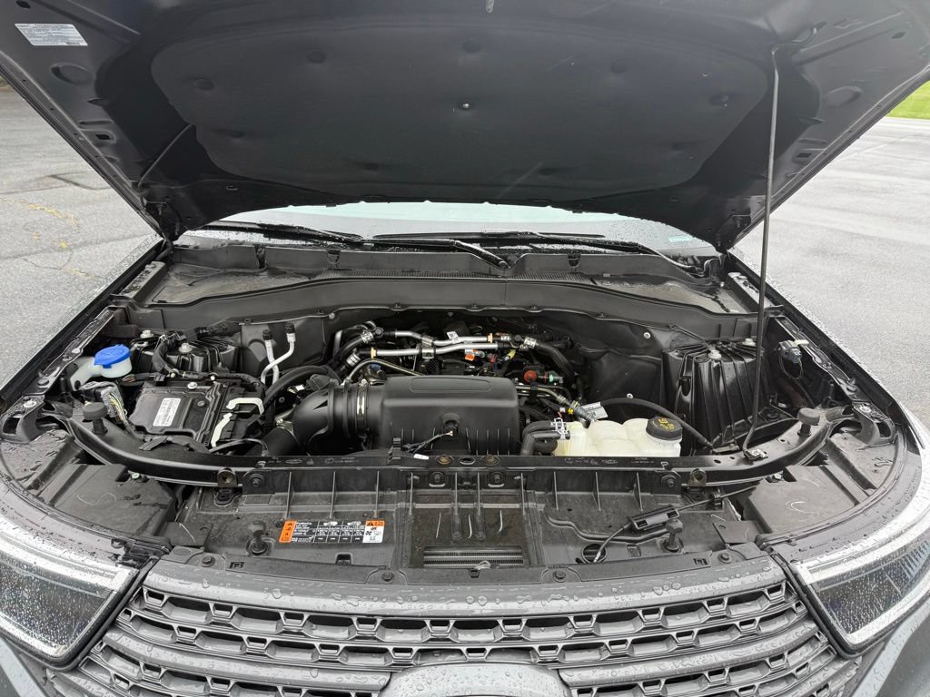 Certified 2024 Ford Explorer XLT w/ Equipment Group 202A AWD/4WD image 23