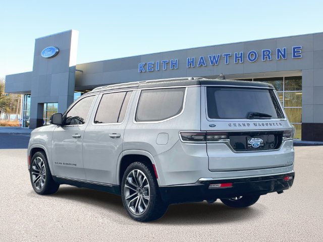 Used 2024 Jeep Grand Wagoneer Series III w/ Rear Seat Video Group 1 AWD/4WD image 4