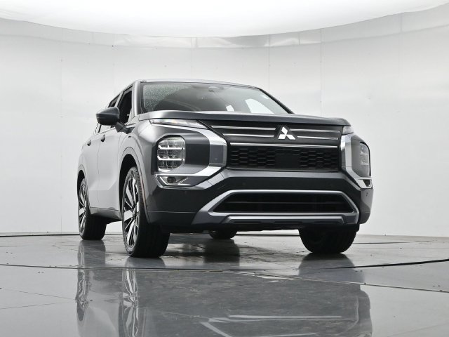Used 2025 Mitsubishi Outlander SE FWD image 37
