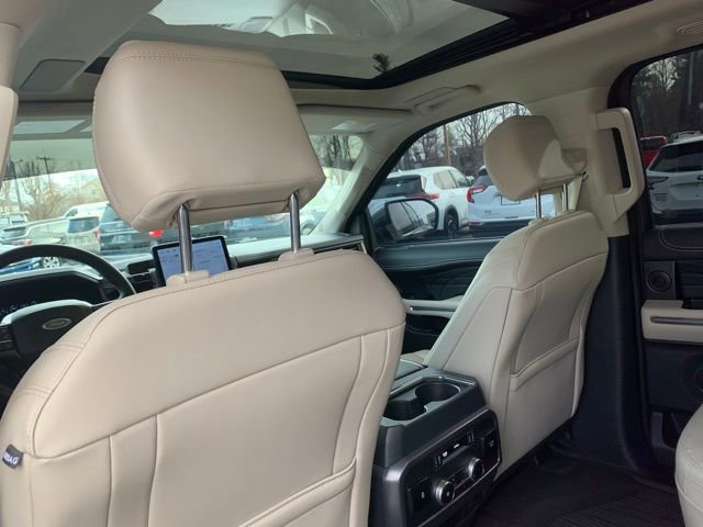 Certified 2024 Ford Expedition Max Platinum image 23