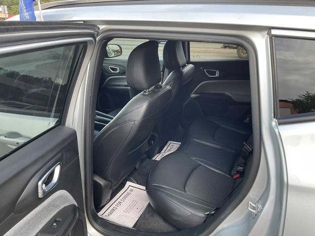 Used 2024 Jeep Compass Latitude AWD/4WD image 25