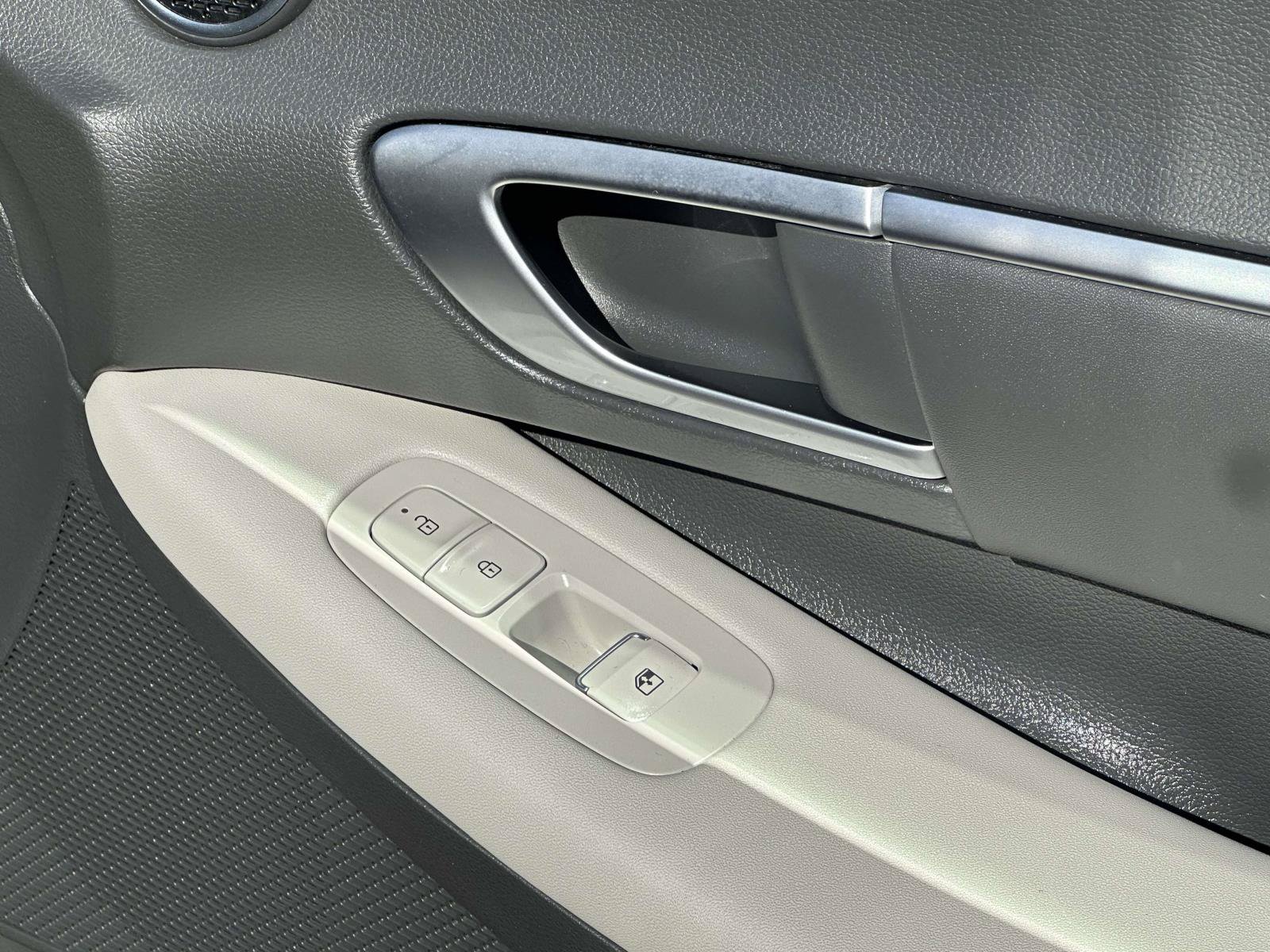 Used 2025 Hyundai Sonata SEL FWD image 24