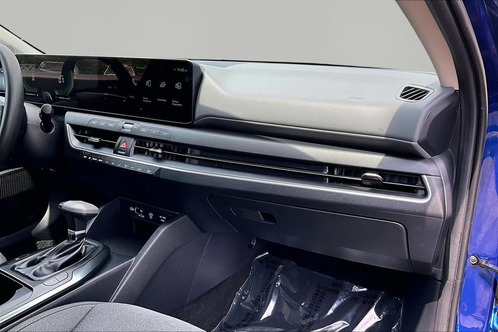 Used 2025 Kia K4 FWD image 17