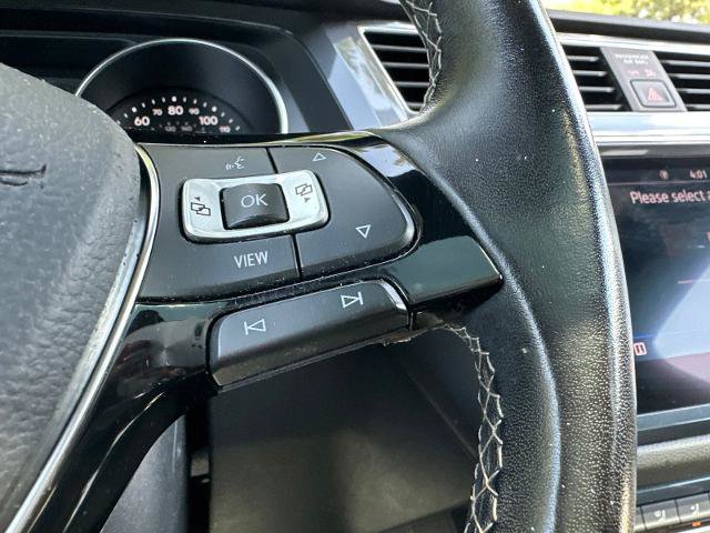 Used 2021 Volkswagen Tiguan SE R-Line AWD/4WD image 14