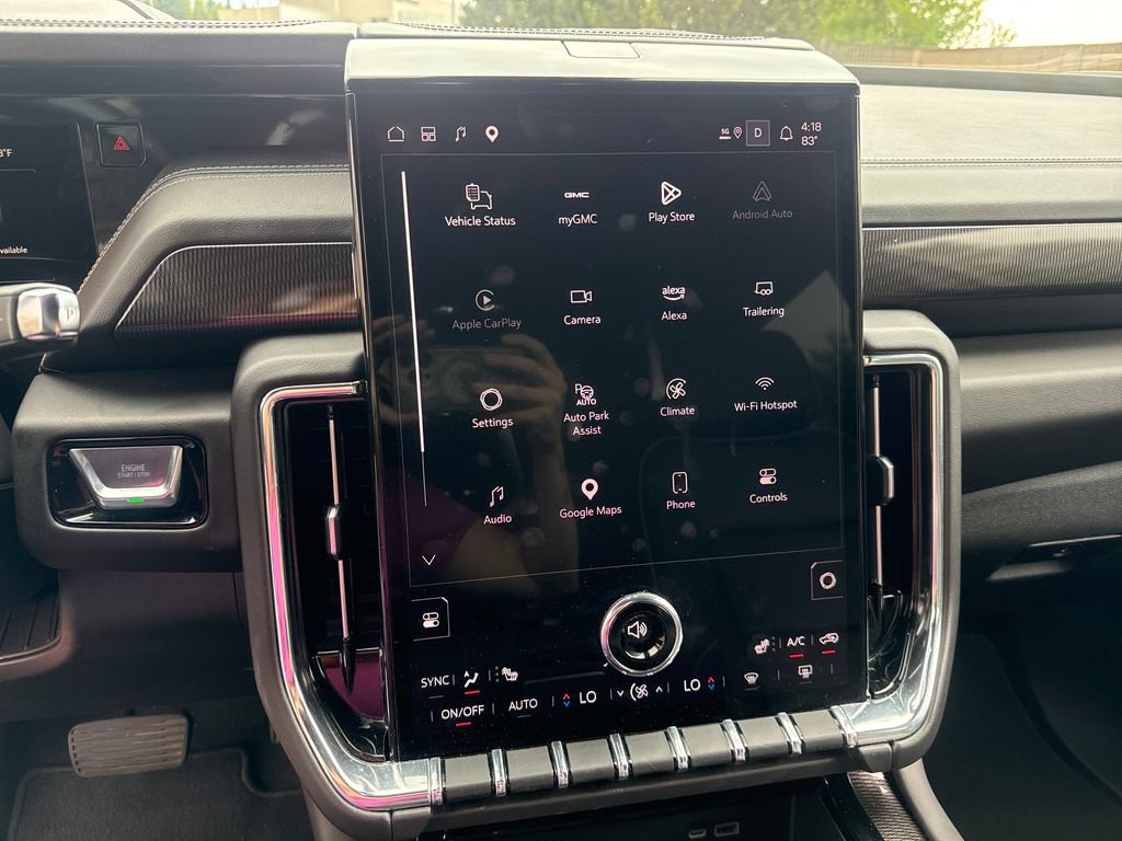 Used 2025 GMC Yukon XL Elevation AWD/4WD image 19