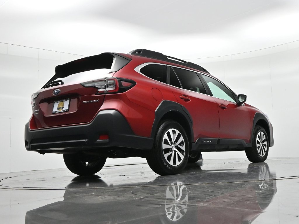 Used 2025 Subaru Outback Premium AWD/4WD image 20