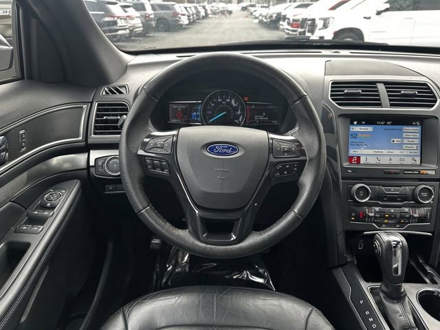 Certified 2018 Ford Explorer XLT w/ Equipment Group 202A image 15