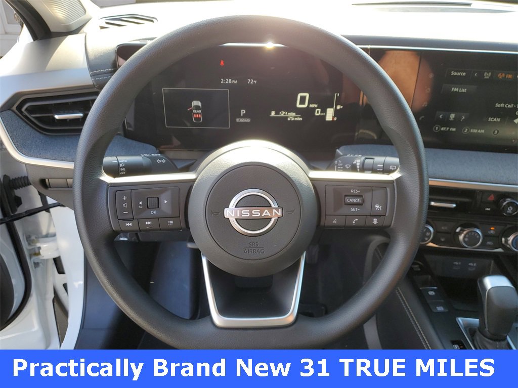 Used 2025 Nissan Kicks SV image 17