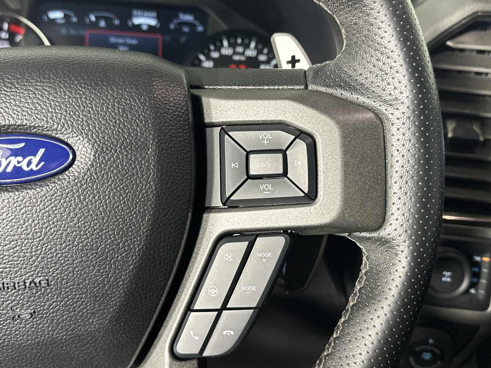 Certified 2019 Ford F150 Raptor w/ Equipment Group 802A Luxury AWD/4WD image 26