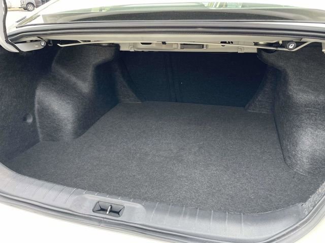 Used 2025 Nissan Altima 2.5 SV image 10