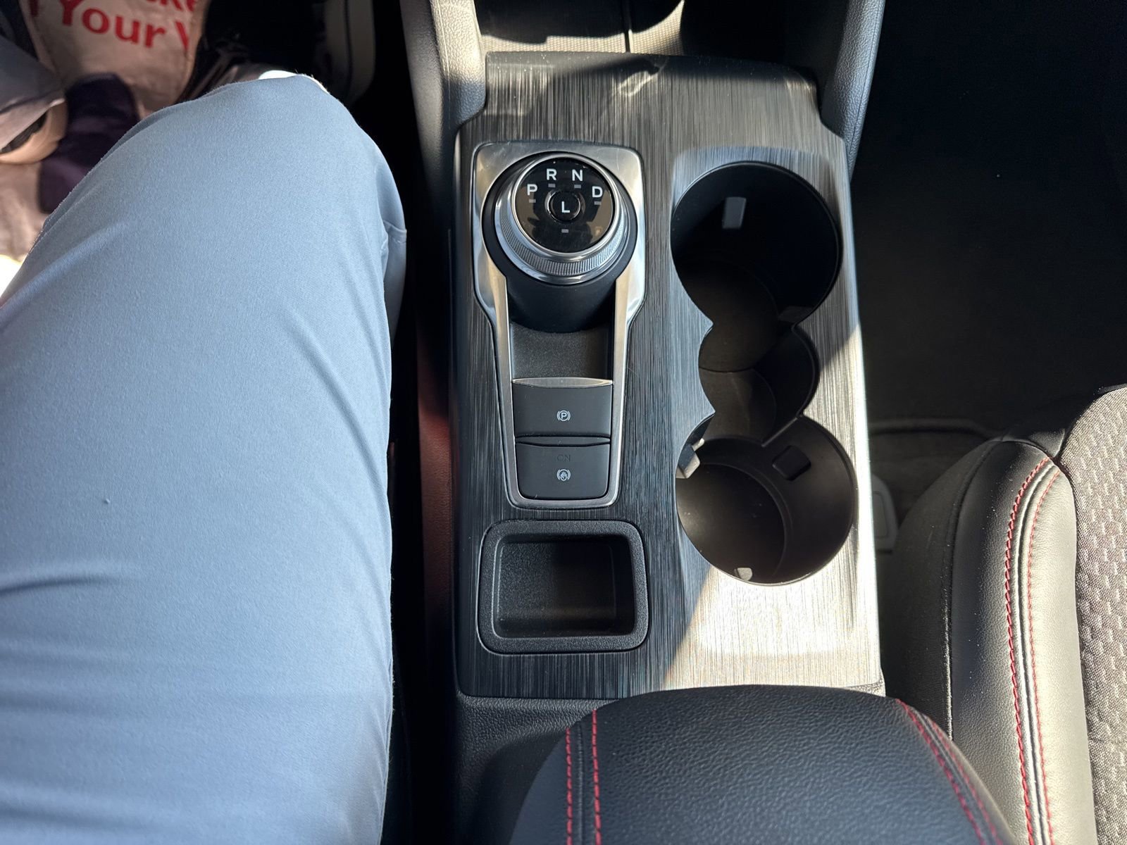 Certified 2024 Ford Escape ST-Line w/ Tech Pack #1 image 34