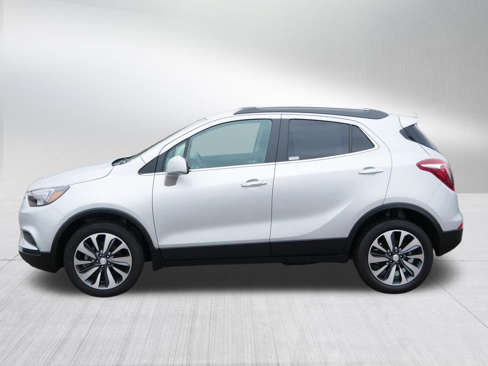 Used 2022 Buick Encore Preferred w/ Safety Package AWD/4WD image 4