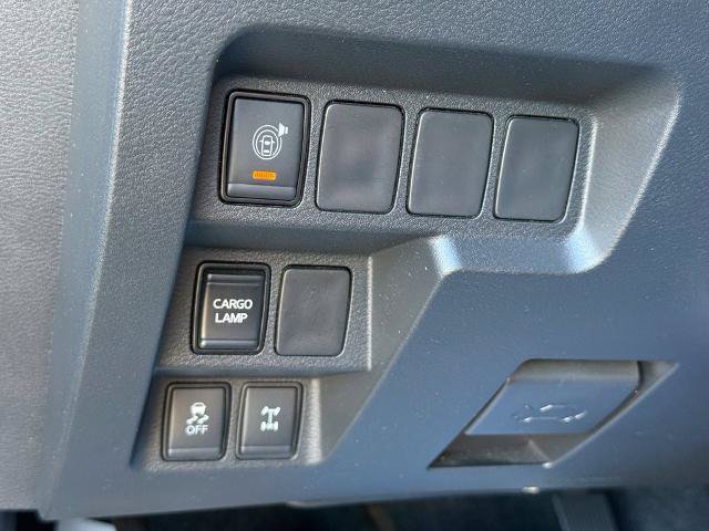 Used 2026 Nissan Frontier PRO-4X AWD/4WD image 24