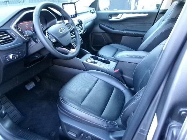 Certified 2022 Ford Escape SEL w/ Class II Trailer Tow Package FWD image 8