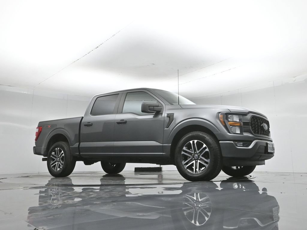 Certified 2023 Ford F150 XL w/ STX Appearance Package RWD image 4