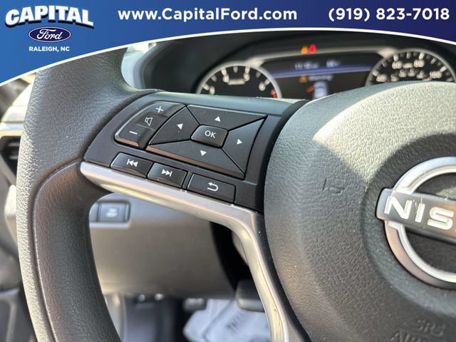 Used 2025 Nissan Altima 2.5 SV FWD image 22