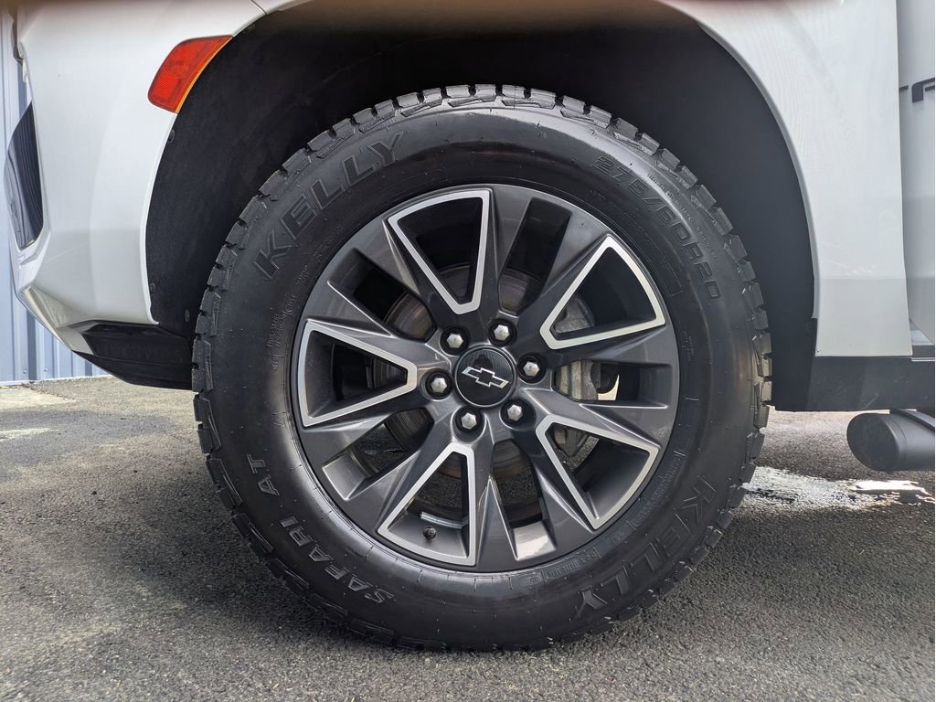 Used 2021 Chevrolet Tahoe Z71 w/ Z71 Signature Package image 32