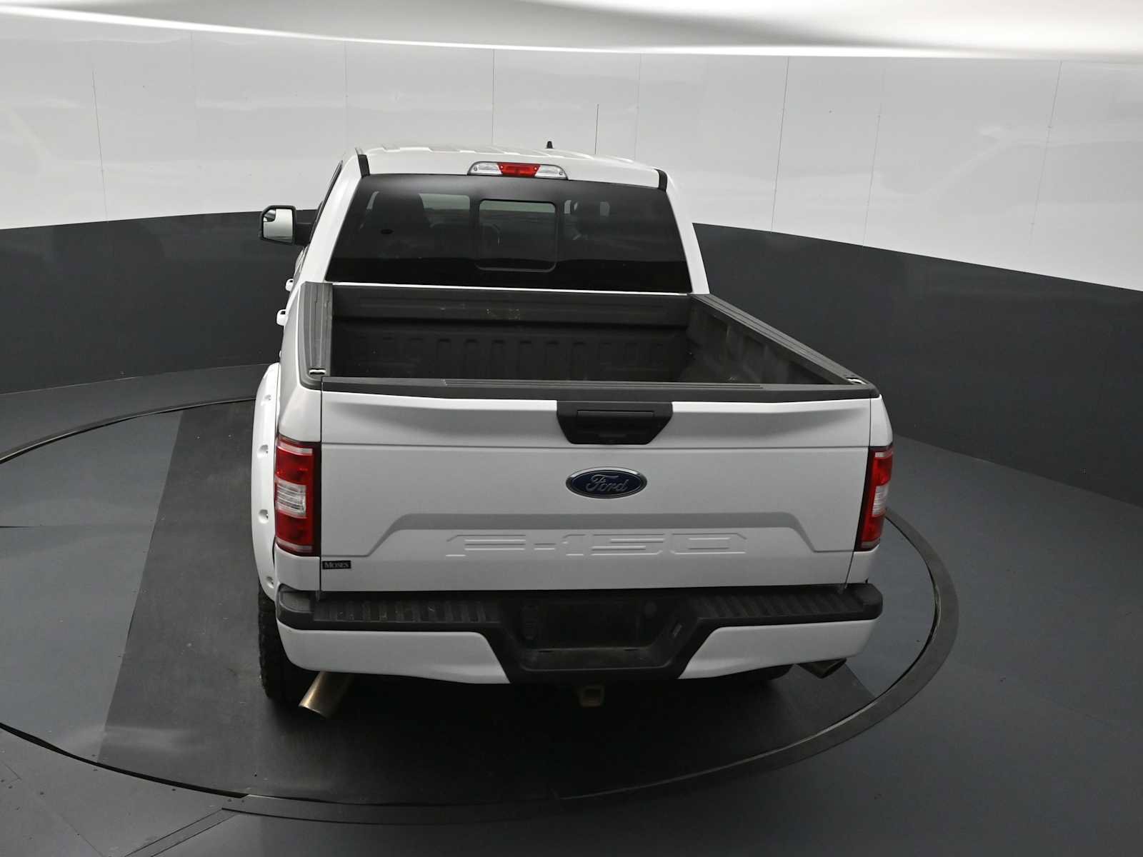 Certified 2019 Ford F150 XLT w/ Equipment Group 302A Luxury AWD/4WD image 14