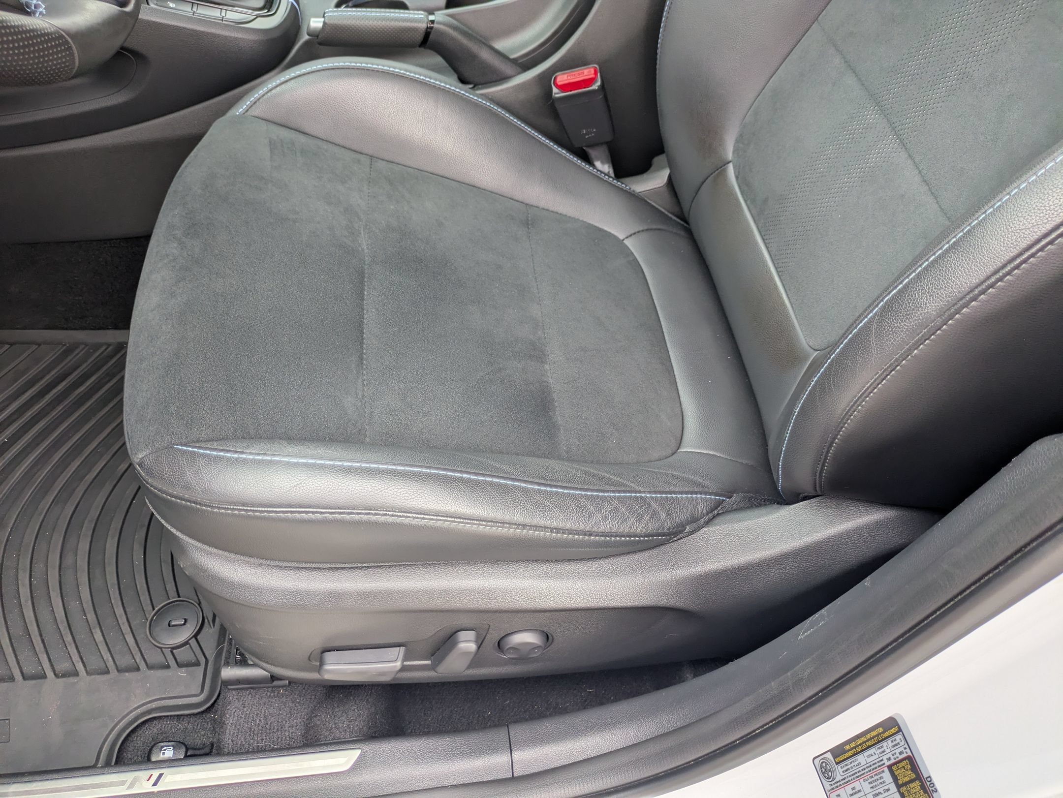 Used 2023 Hyundai Kona N FWD image 13