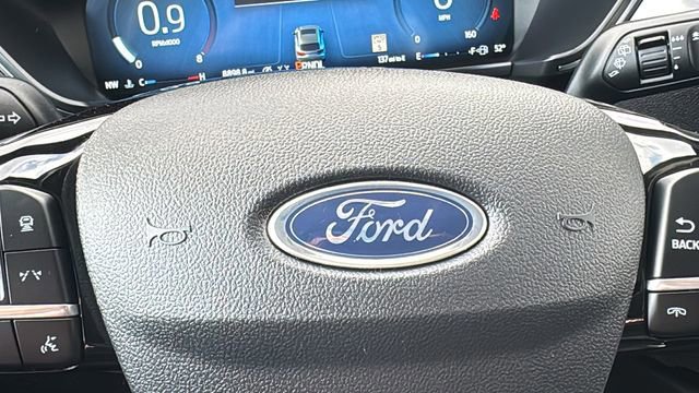 Certified 2024 Ford Escape Platinum image 21