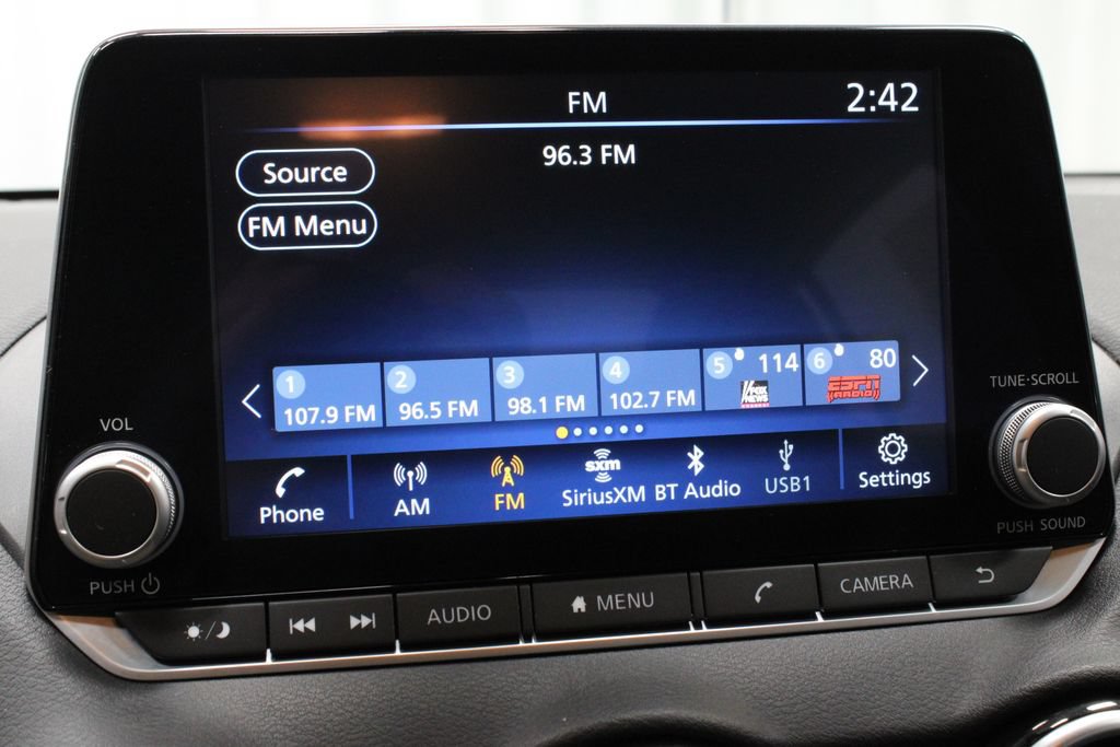 Used 2025 Nissan Sentra SV w/ Trunk Package FWD image 2